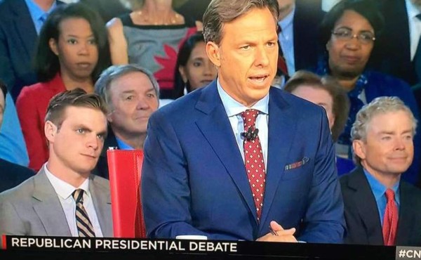 El galán que se robó el show en el segundo debate republicano